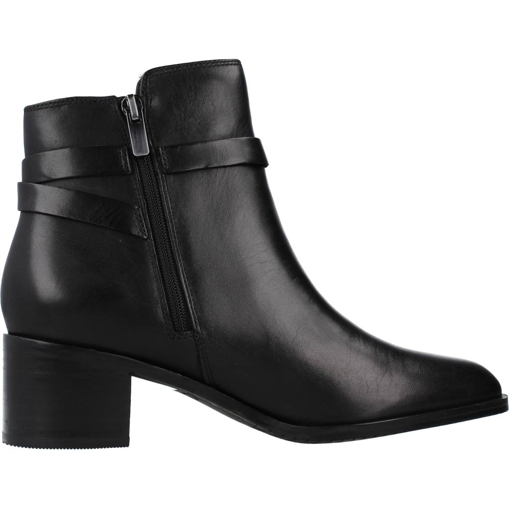 CLARKS POISE FREYA en color NEGRO (4)