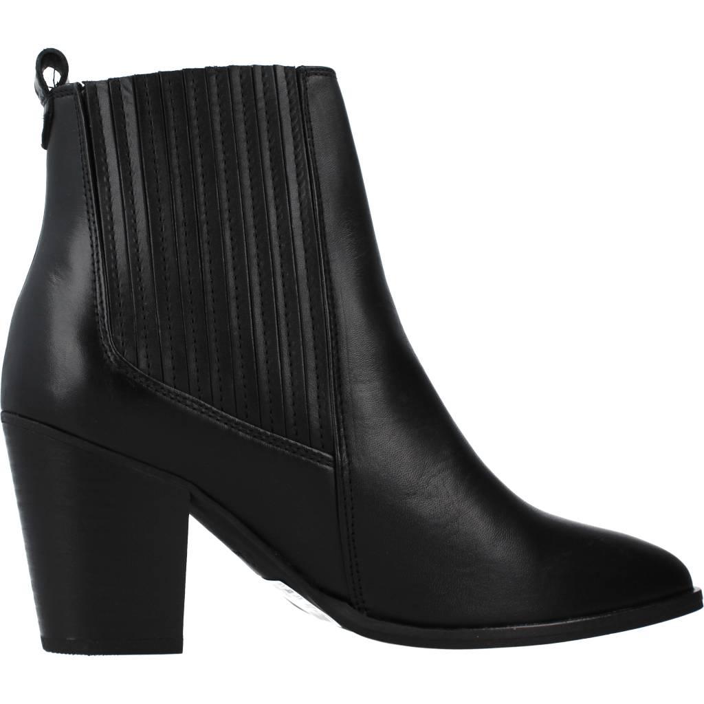 CLARKS WEST LO en color NEGRO (4)