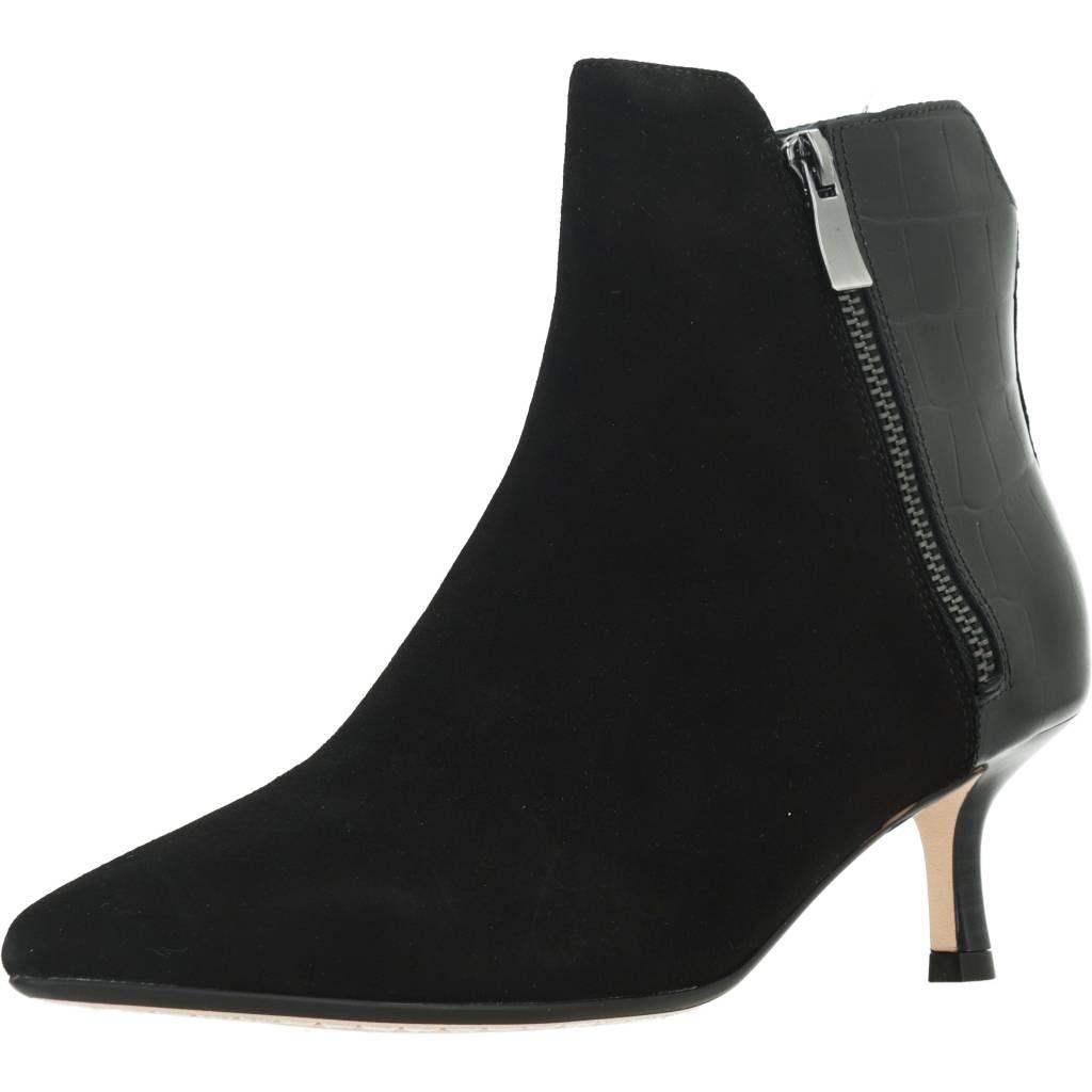 CLARKS VIOLET ZIP en color NEGRO (1)