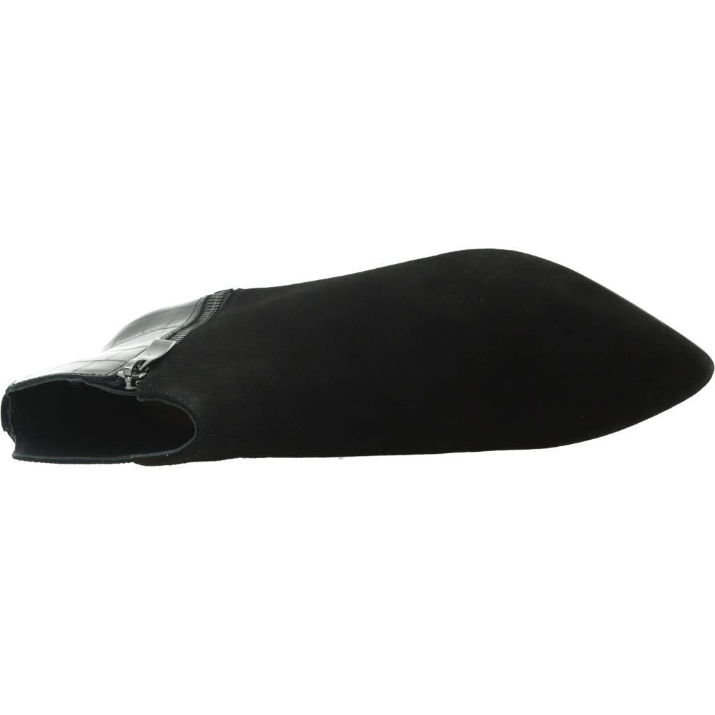 CLARKS VIOLET ZIP en color NEGRO (7)