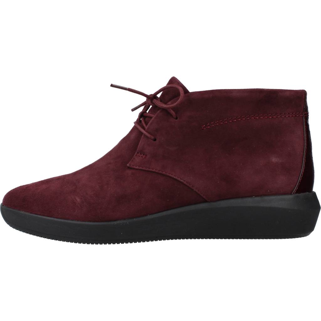 CLARKS TAWNIA LACE en color BURDEOS (2)