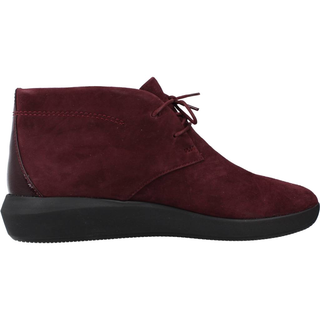CLARKS TAWNIA LACE en color BURDEOS (4)