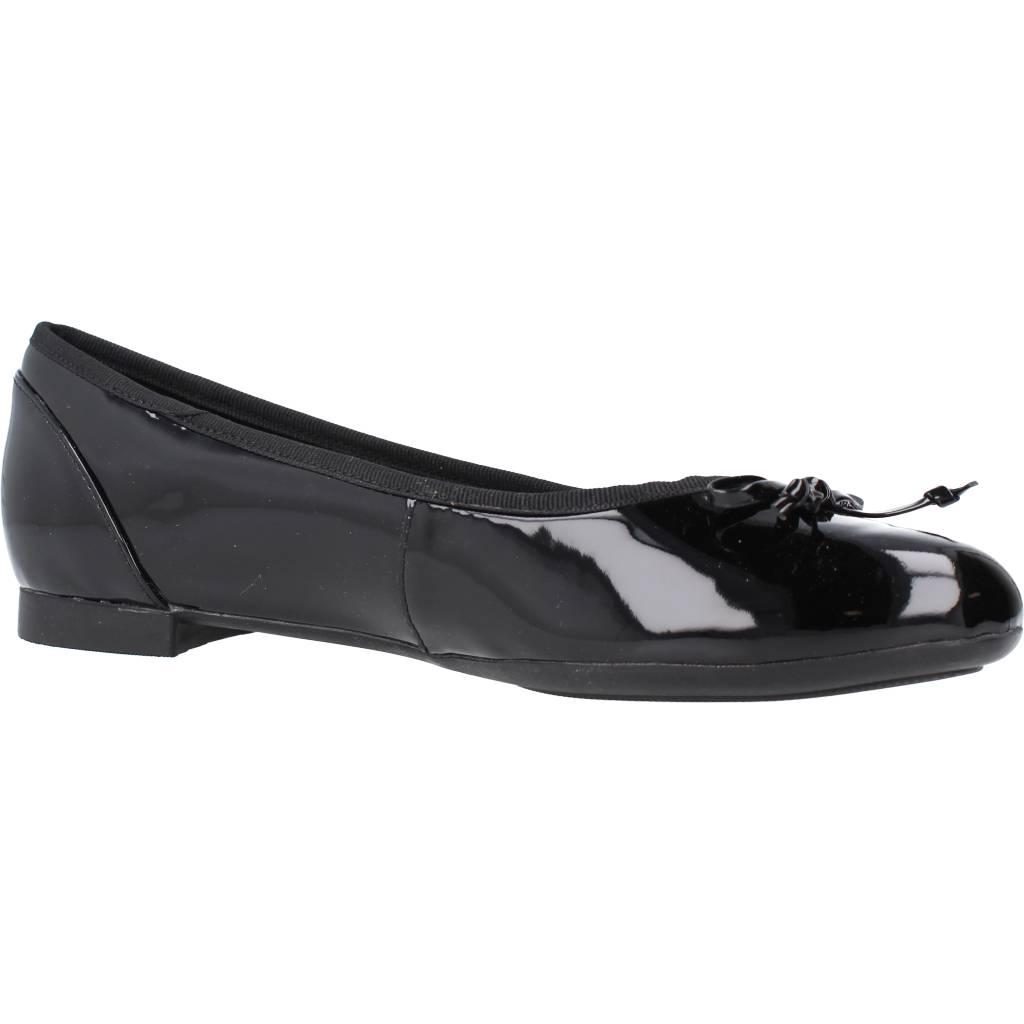 CLARKS PATALE PUMP en color NEGRO (5)