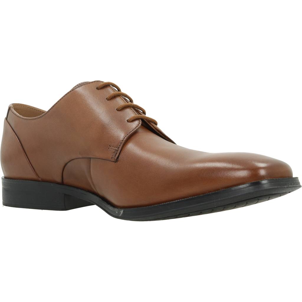 CLARKS GILMAN PLAIN en color MARRON (5)