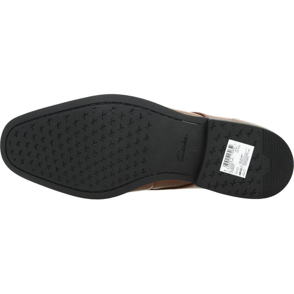 CLARKS GILMAN PLAIN en color MARRON (6)