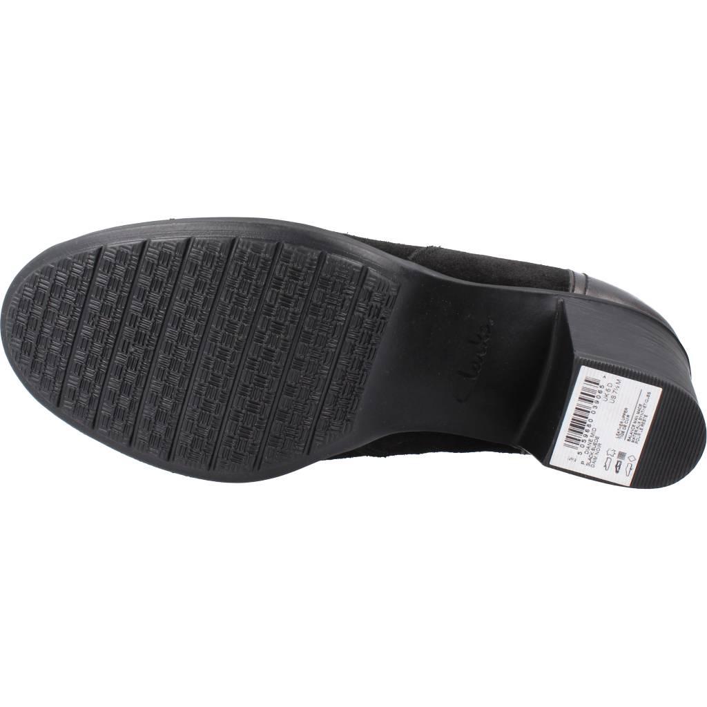 CLARKS DIANE MID en color NEGRO (6)