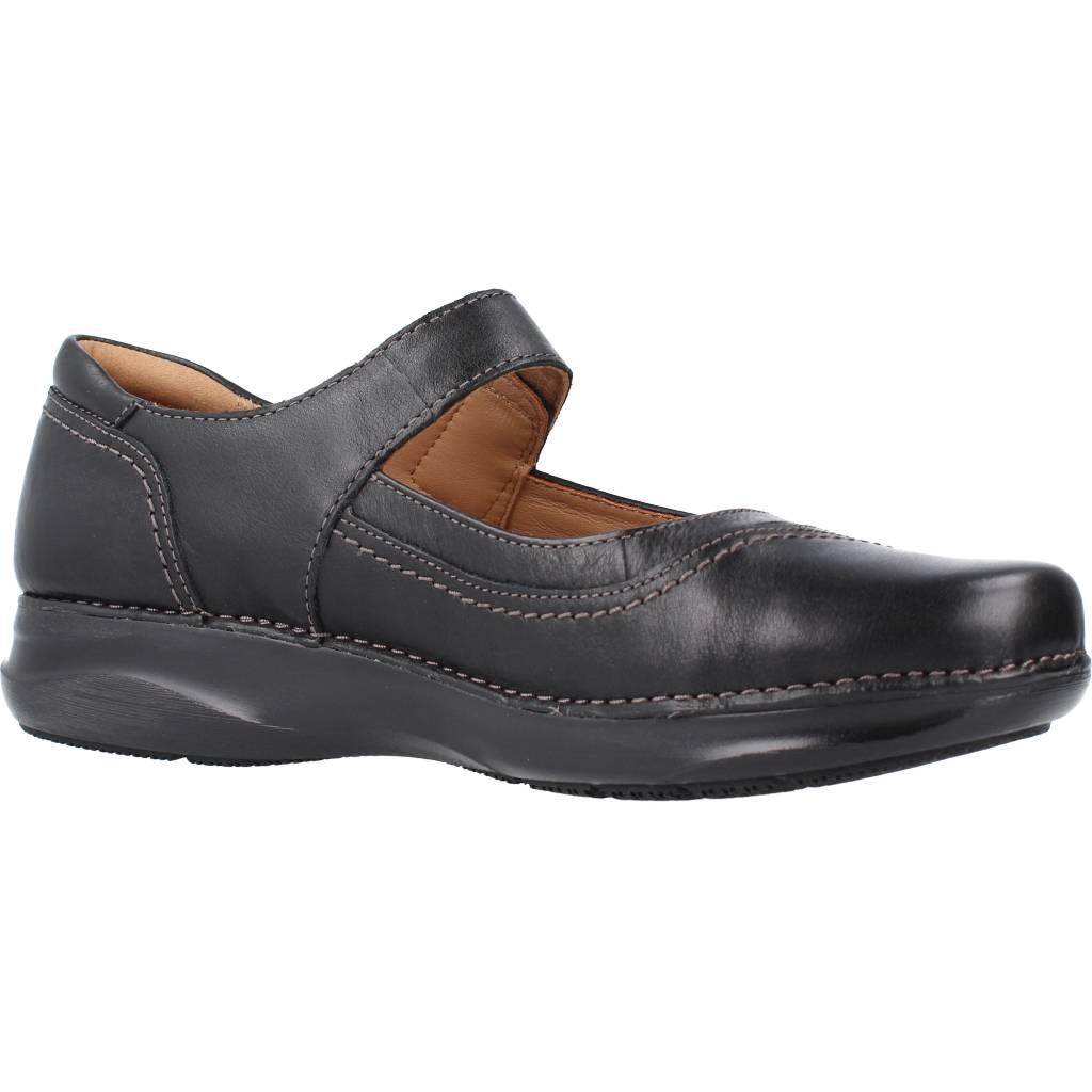 CLARKS APPLEY WALK en color NEGRO (5)