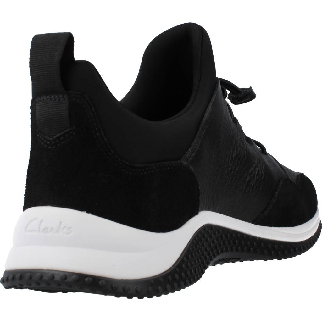 CLARKS PUXTON EASE en color NEGRO (3)