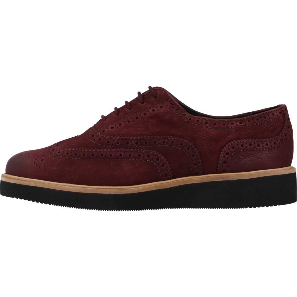 CLARKS BAILLE BROGUE en color BURDEOS (2)
