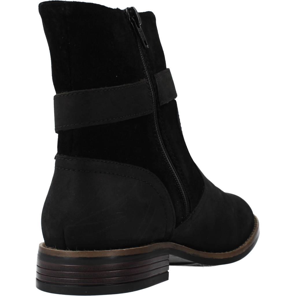 CLARKS CAMZIN STRAP en color NEGRO (3)