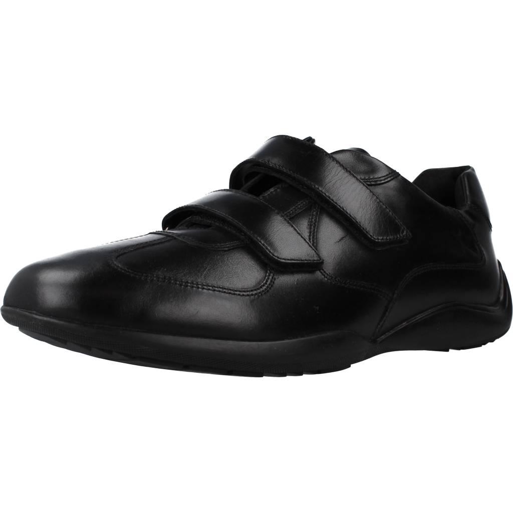 CLARKS KONRAD EASE en color NEGRO (1)