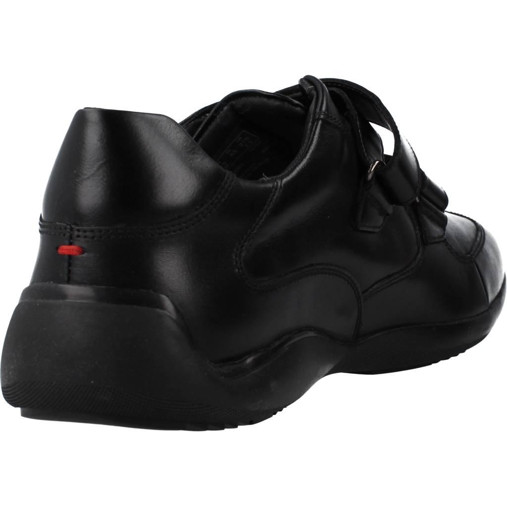 CLARKS KONRAD EASE en color NEGRO (3)
