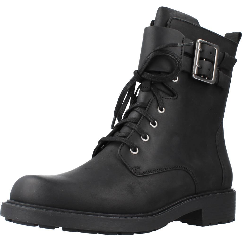 CLARKS ORINOCO LACE en color NEGRO (1)