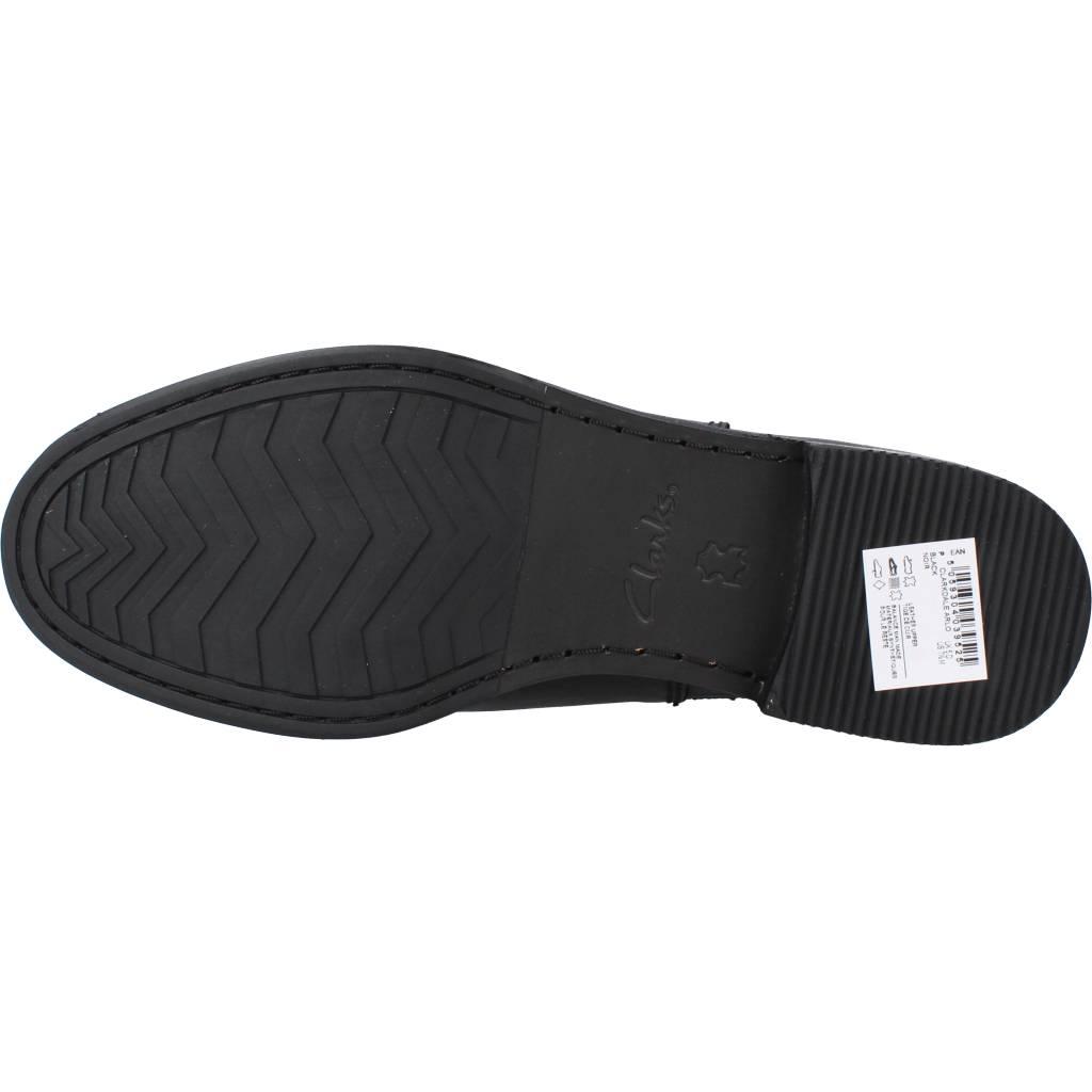 CLARKS CLARKDALE ARLO en color NEGRO (6)