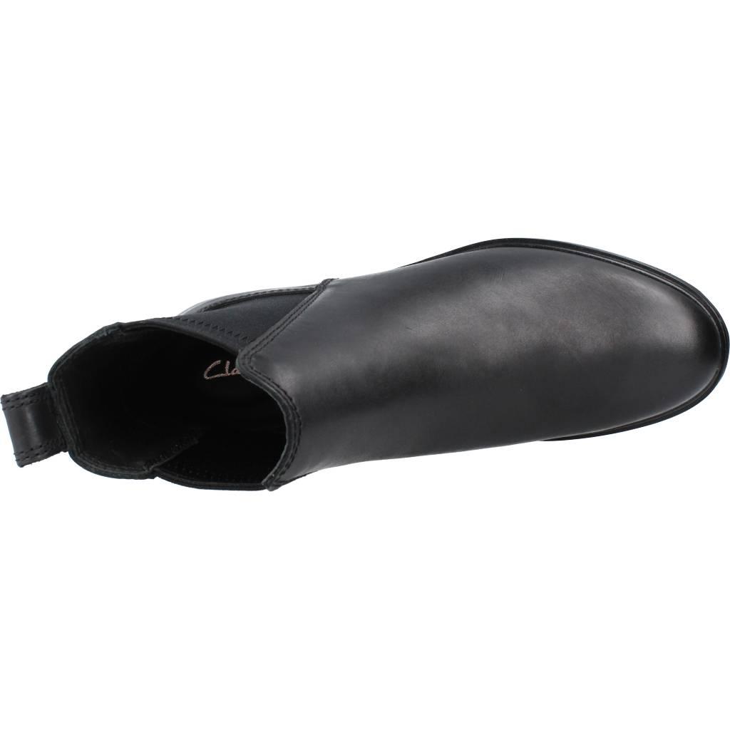 CLARKS CLARKDALE ARLO en color NEGRO (7)