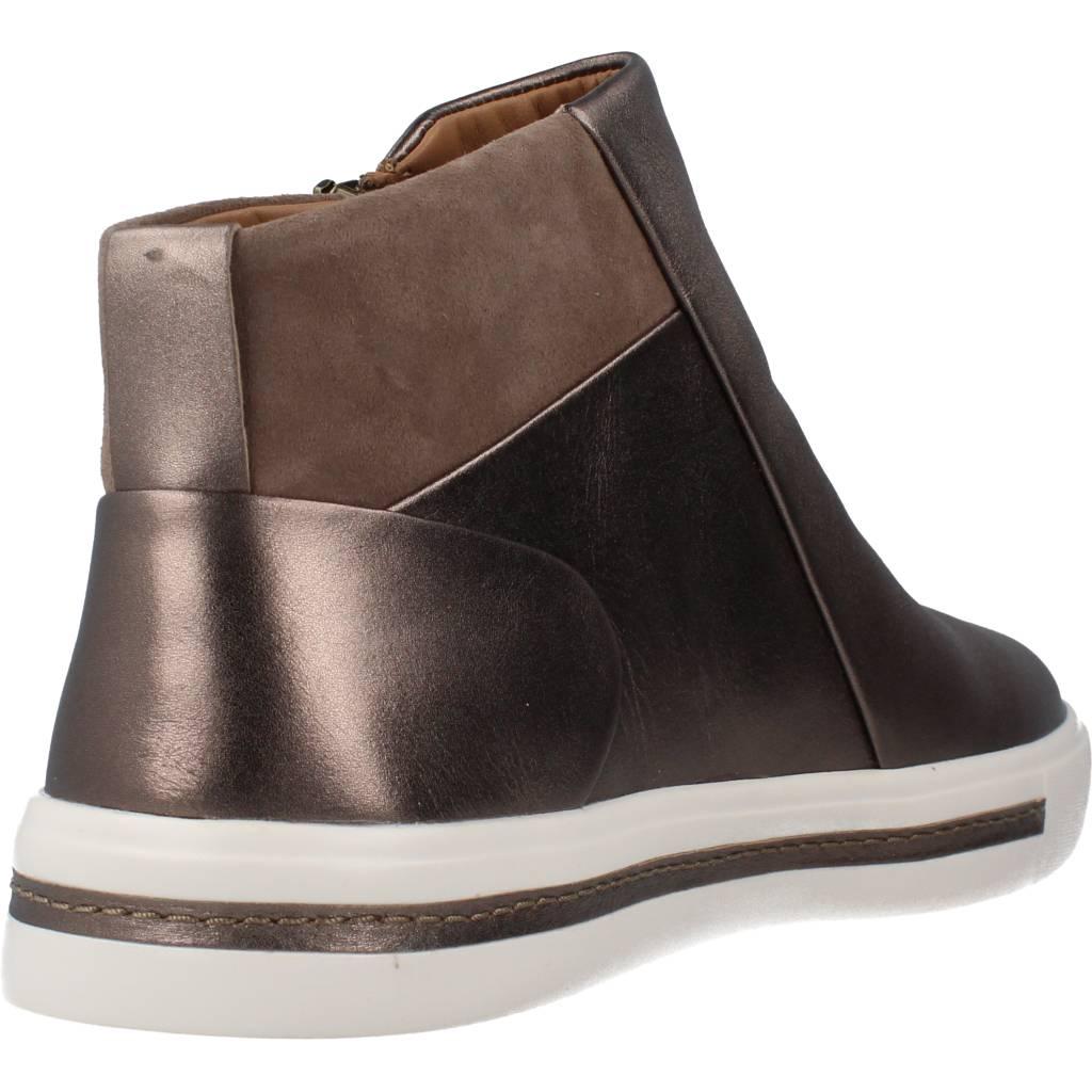 CLARKS UN MAUI FREE en color BRONCE (3)