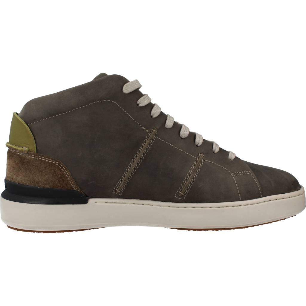 CLARKS COURT LITE en color VERDE (4)