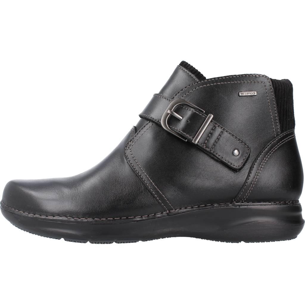 CLARKS APPLEY MID en color NEGRO (2)