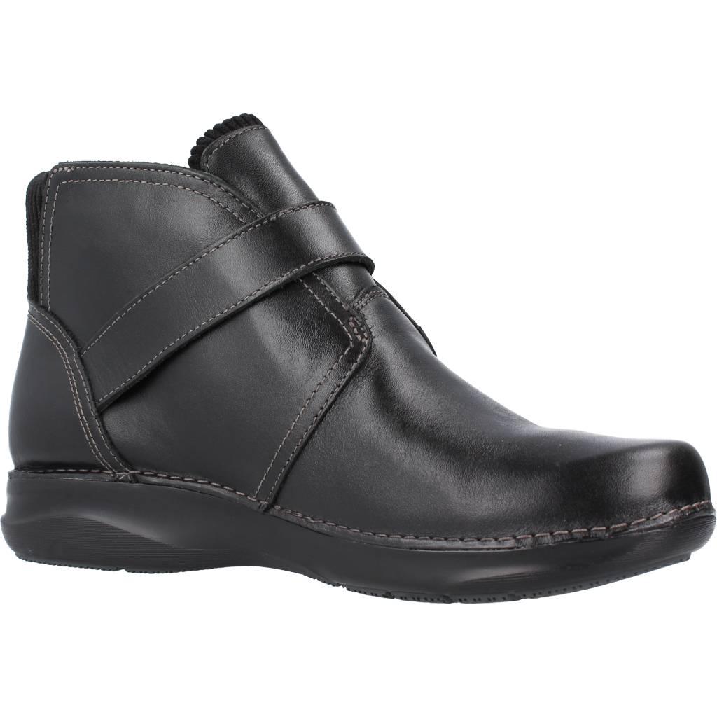 CLARKS APPLEY MID en color NEGRO (5)