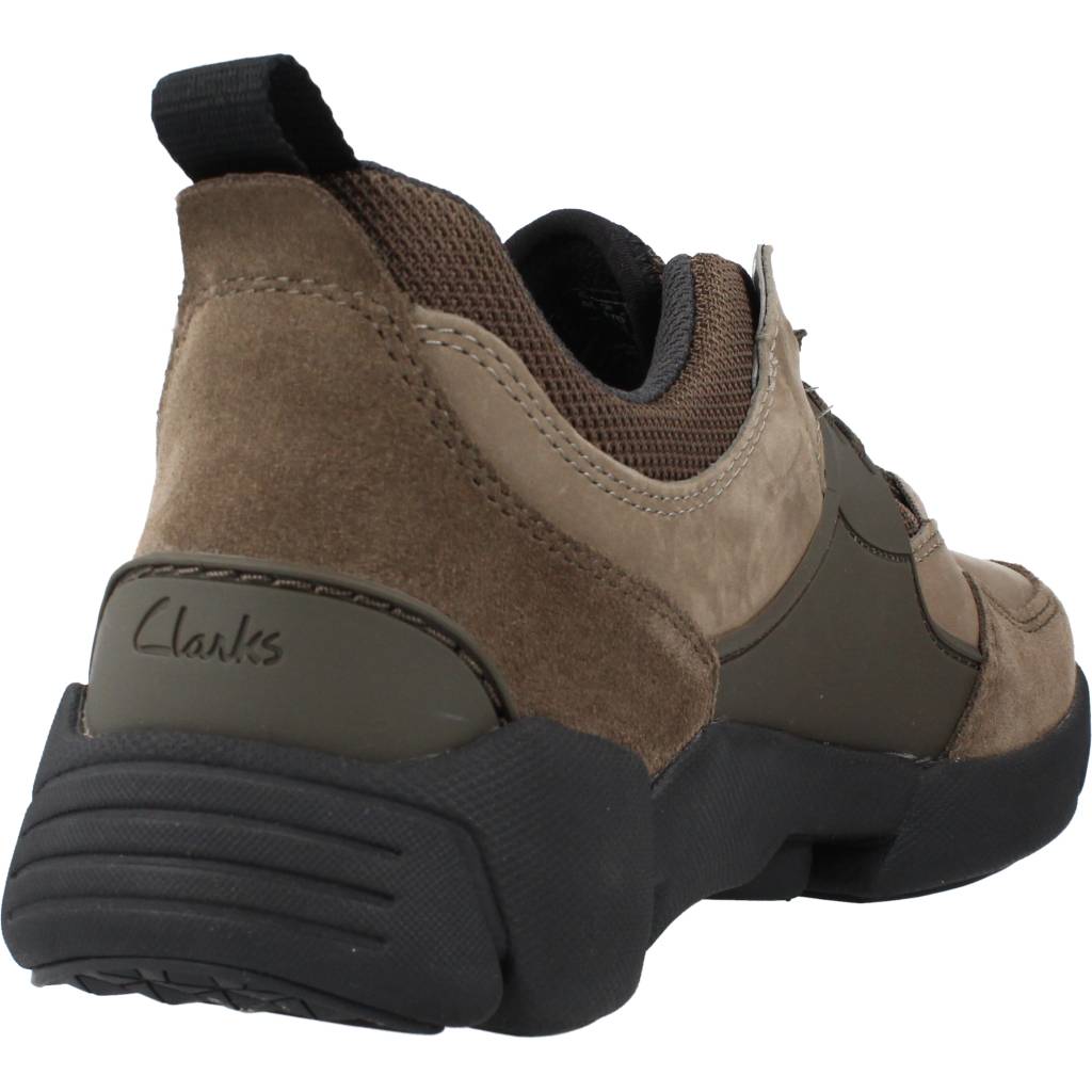 CLARKS TRI ACTIVE LACE en color VERDE (3)