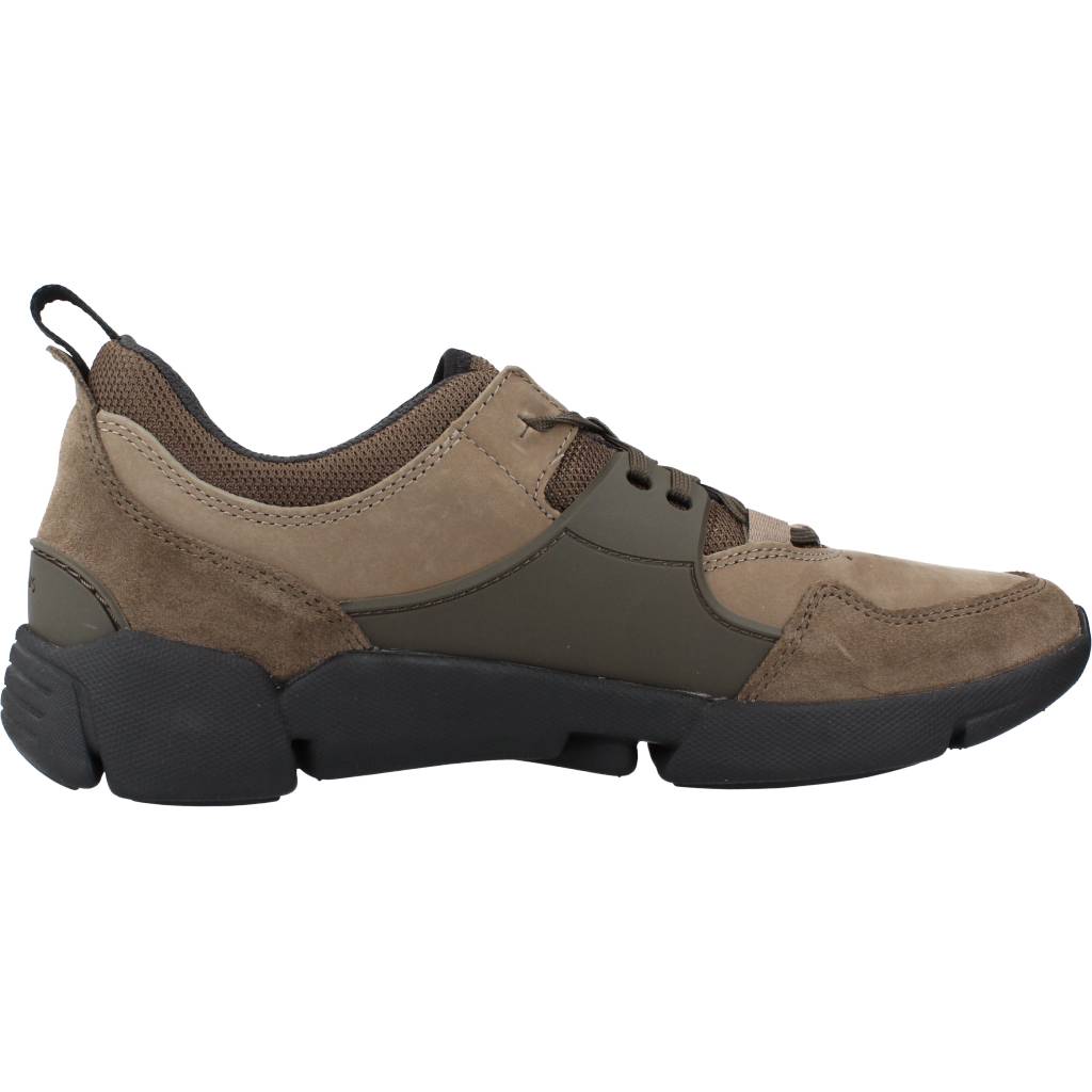 CLARKS TRI ACTIVE LACE en color VERDE (4)