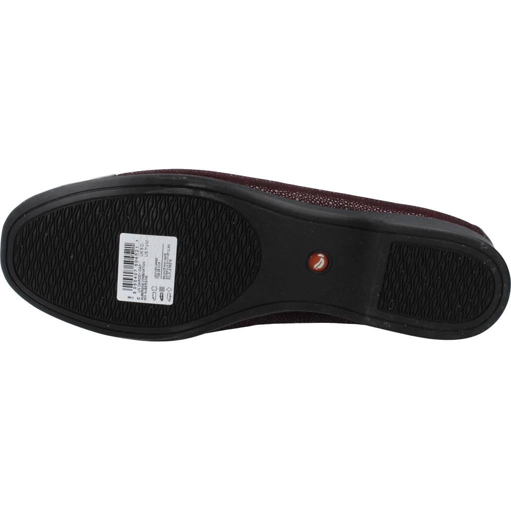 CLARKS UN DARCEY CAP en color BURDEOS (6)