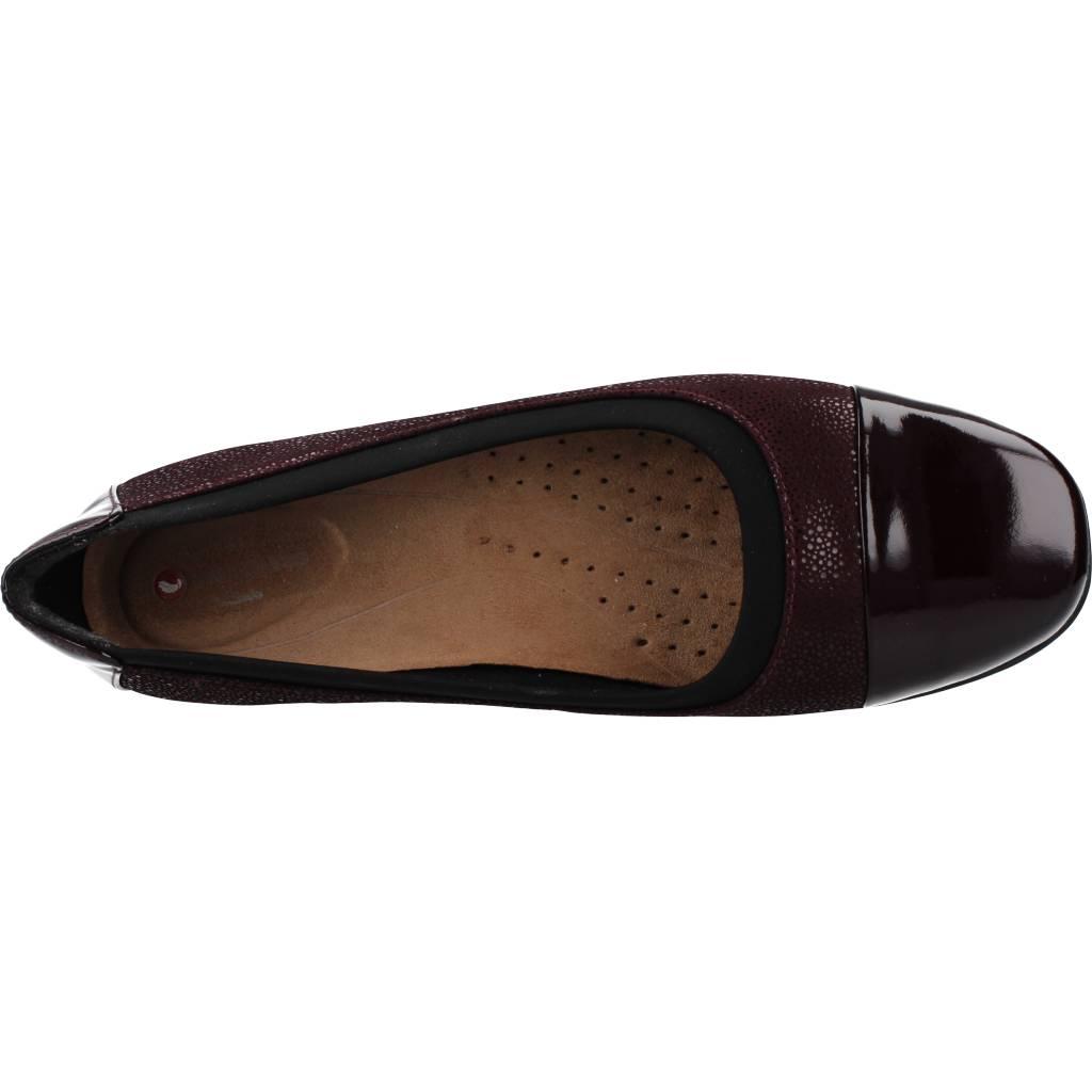 CLARKS UN DARCEY CAP en color BURDEOS (7)