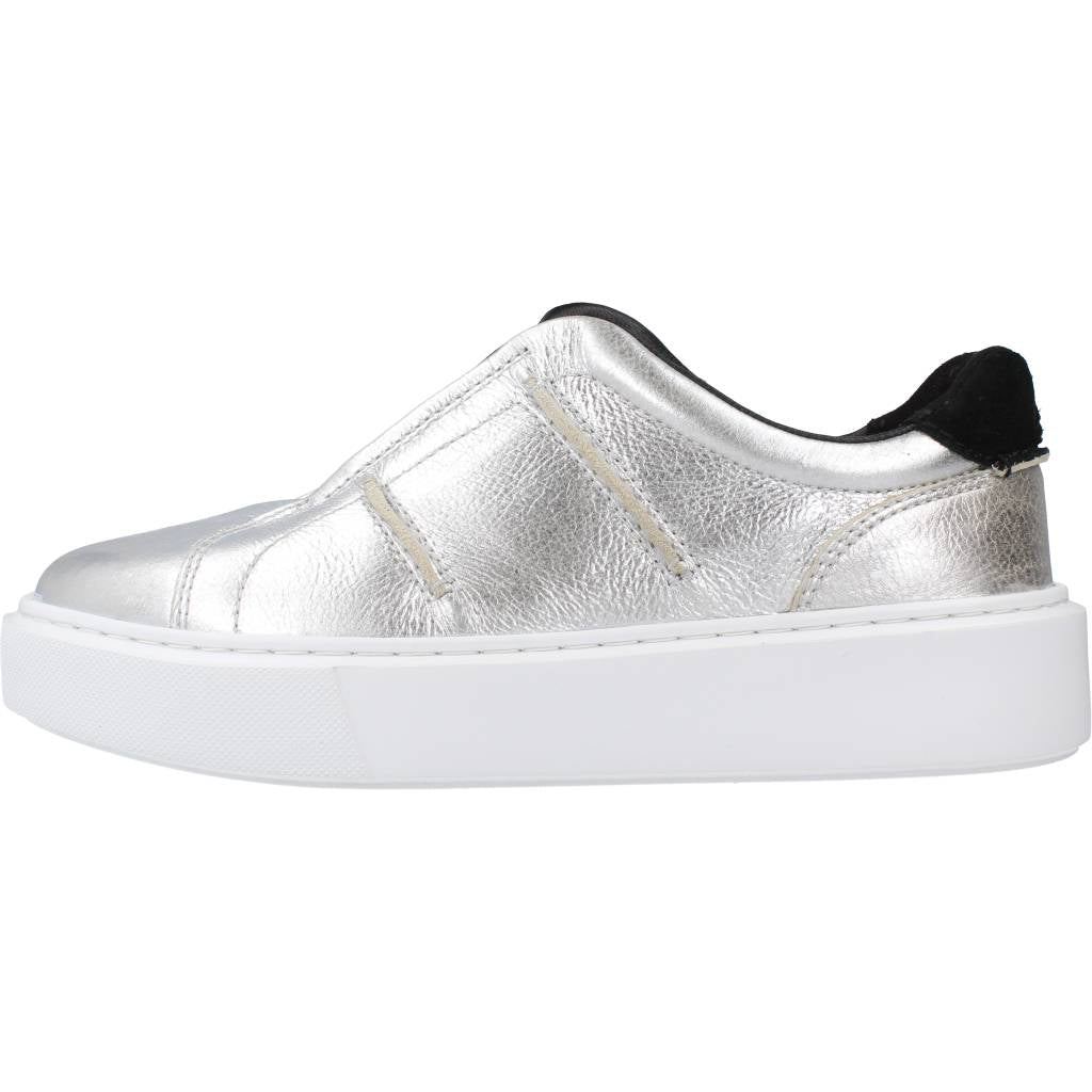CLARKS HERO LITE LACE en color PLATA (2)