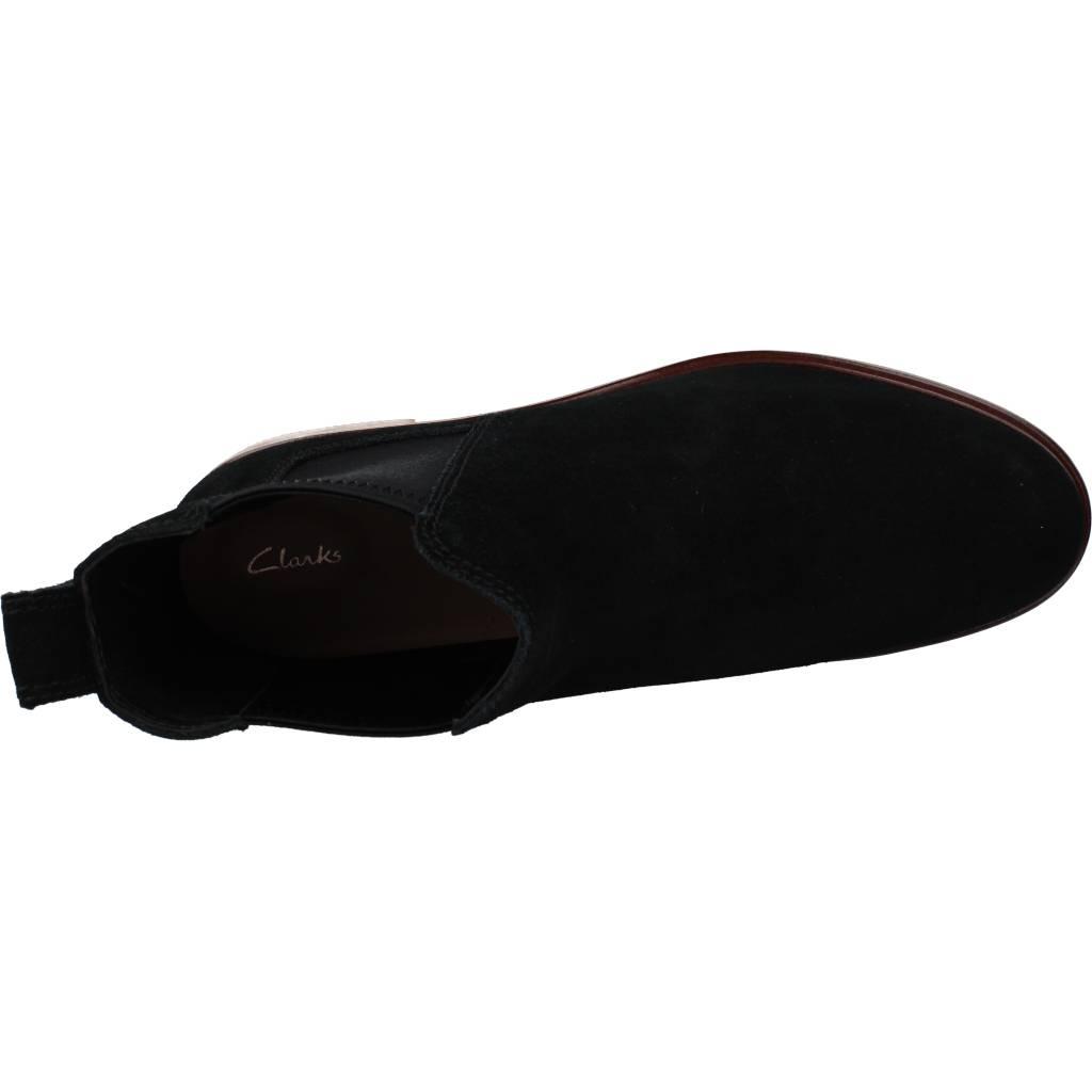 CLARKS CLARKDALE ARLO en color NEGRO (7)