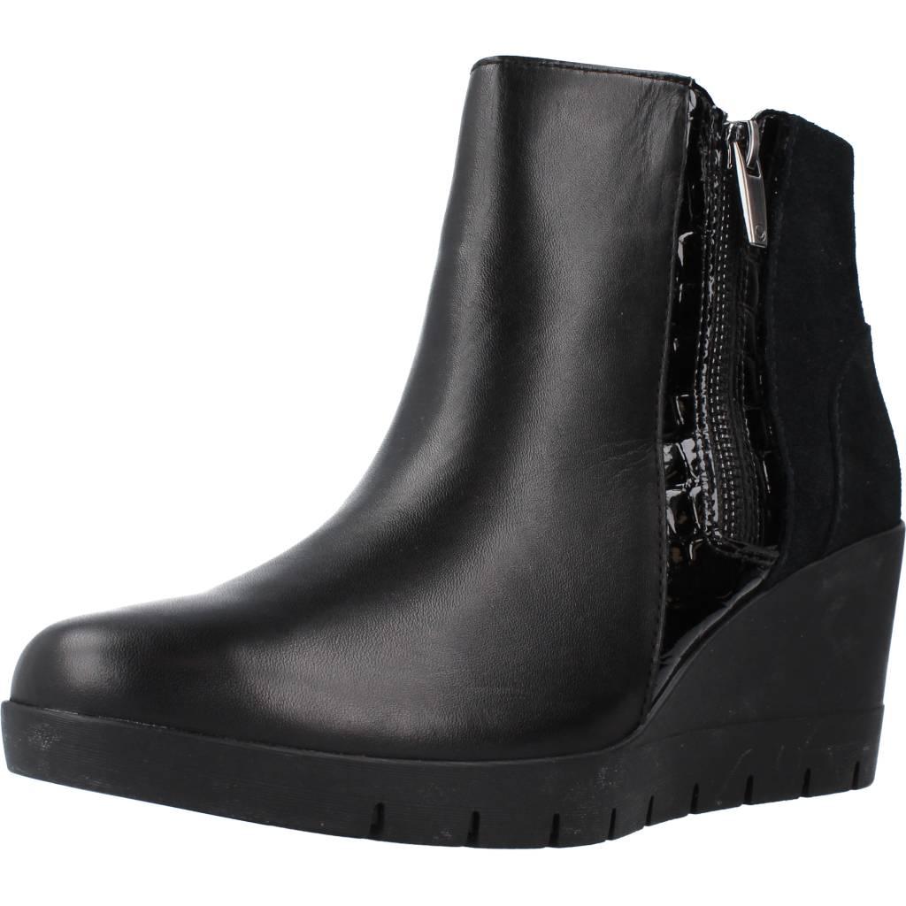 CLARKS MADERA LO en color NEGRO (1)