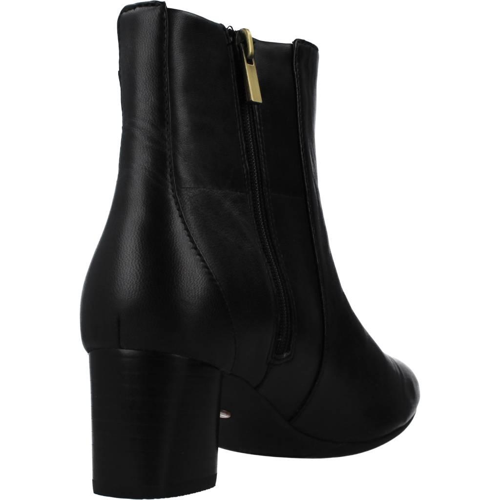 CLARKS VIBE en color NEGRO (3)