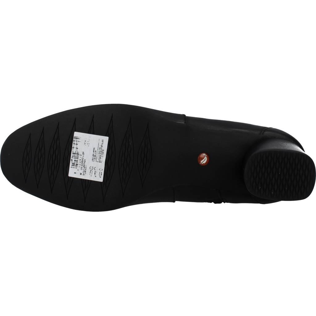 CLARKS VIBE en color NEGRO (6)