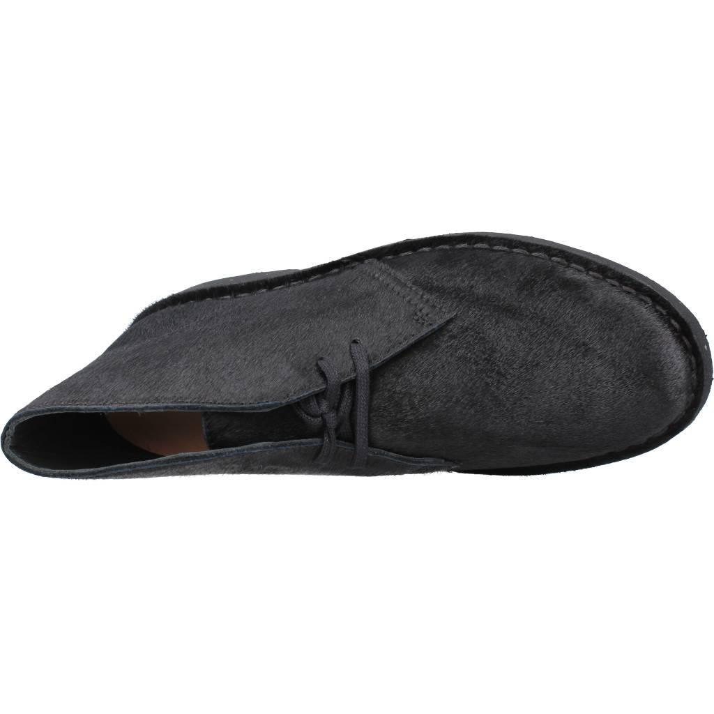 CLARKS DESERT BOOT en color NEGRO (7)