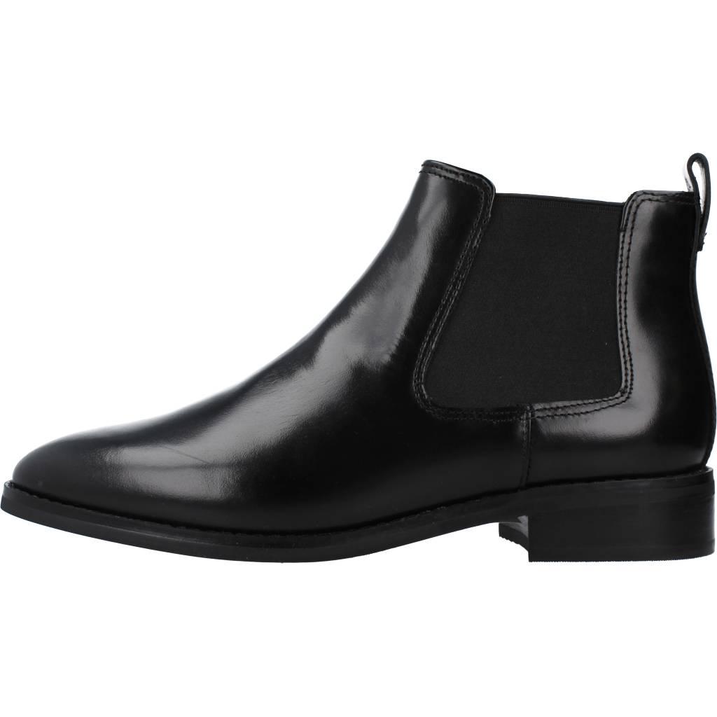 CLARKS RIA CHELSEA en color NEGRO (2)