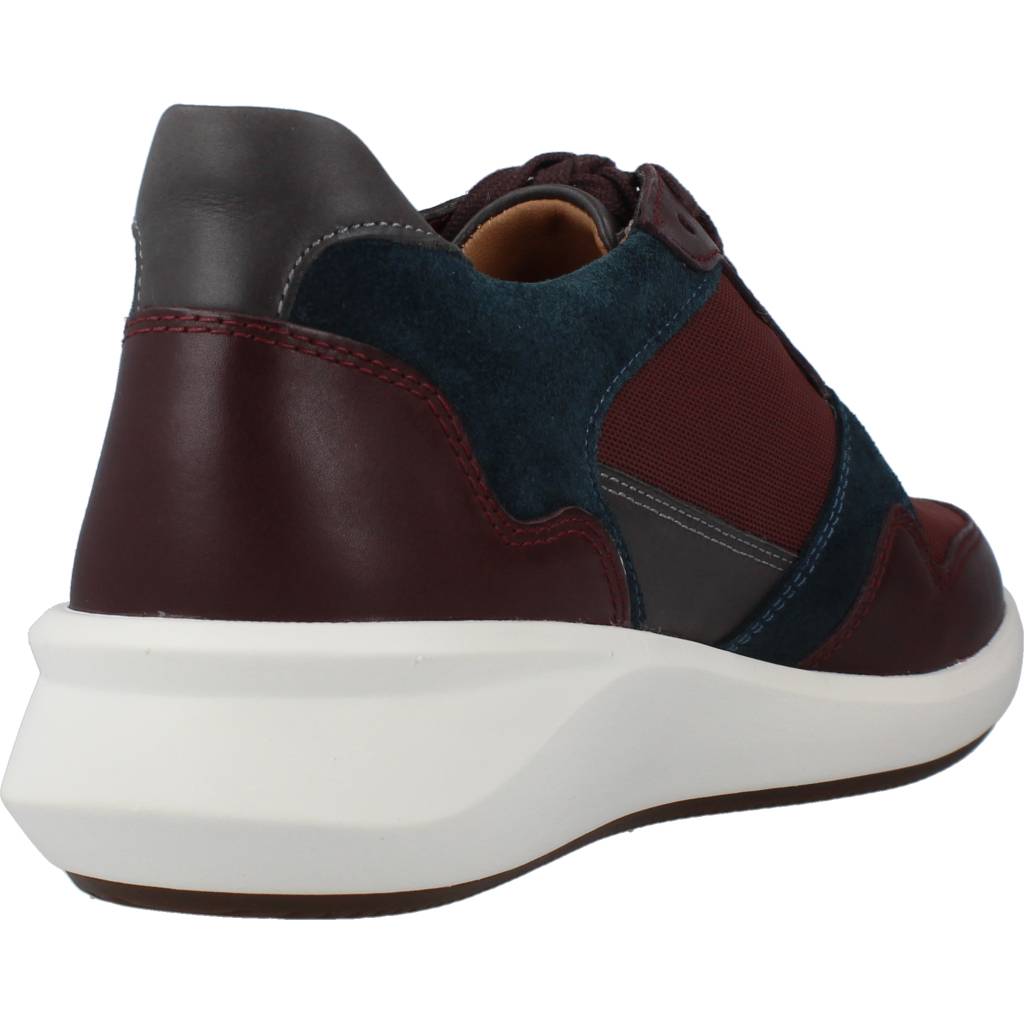 CLARKS UN RIO RUN en color BURDEOS (3)