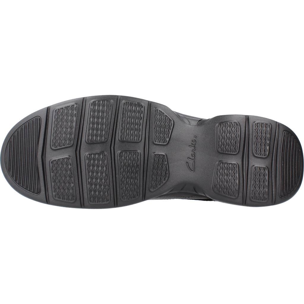 CLARKS BRADLEY WALK en color NEGRO (6)