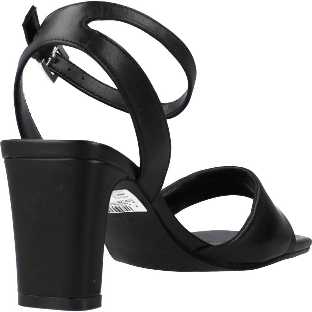 CLARKS SEREN STRAP en color NEGRO (3)