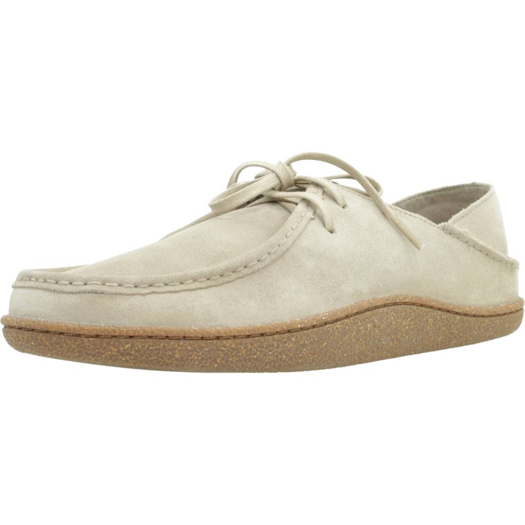 CLARKS PILTONWALLABEE en color BEIS (1)