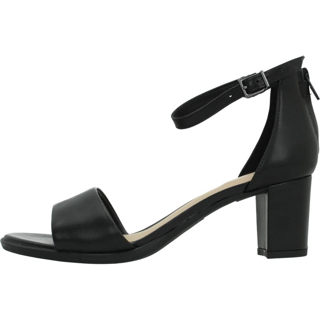 CLARKS KAYLIN en color NEGRO (2)