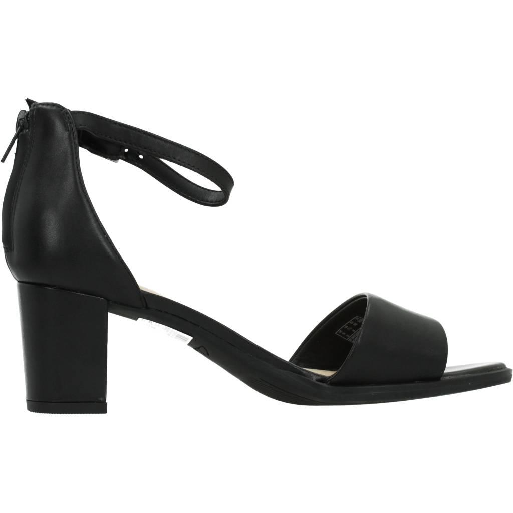 CLARKS KAYLIN en color NEGRO (4)