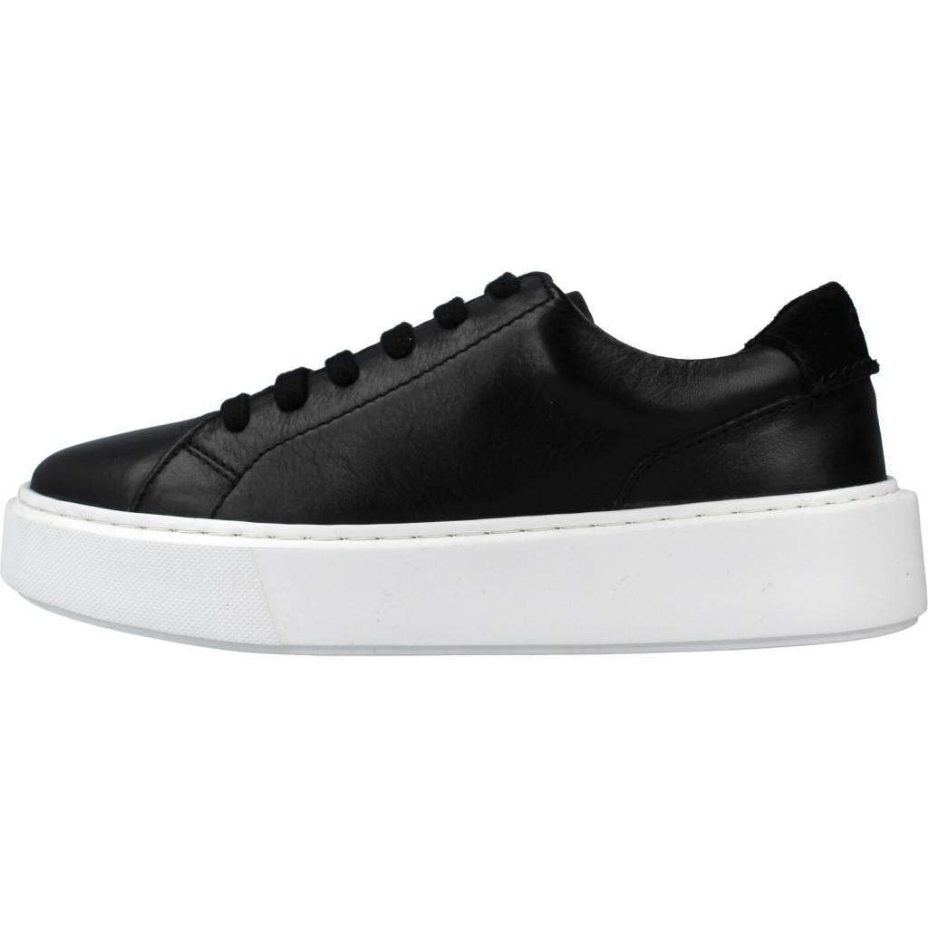 CLARKS HERO LITE LACE en color NEGRO (2)