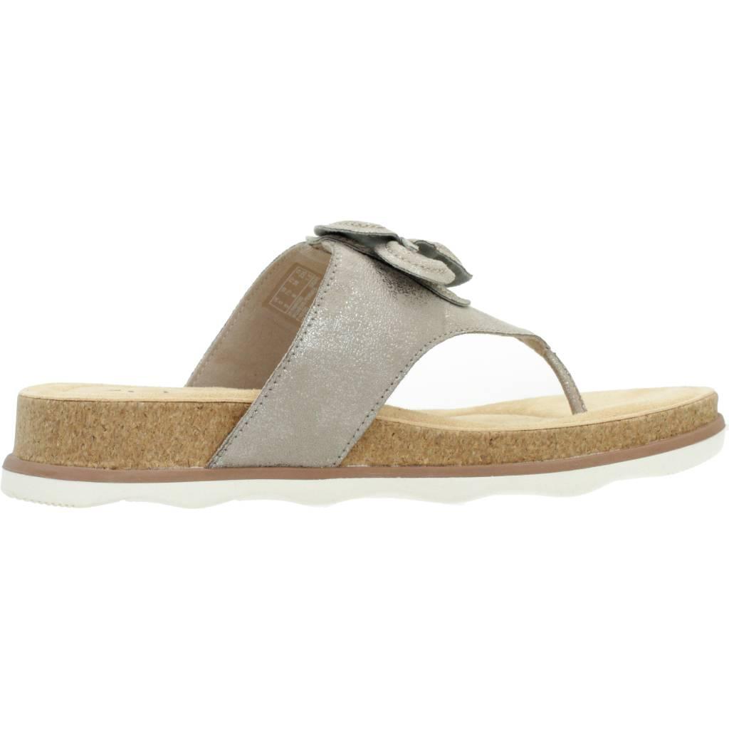 CLARKS BRYNN STYLE en color BRONCE (4)