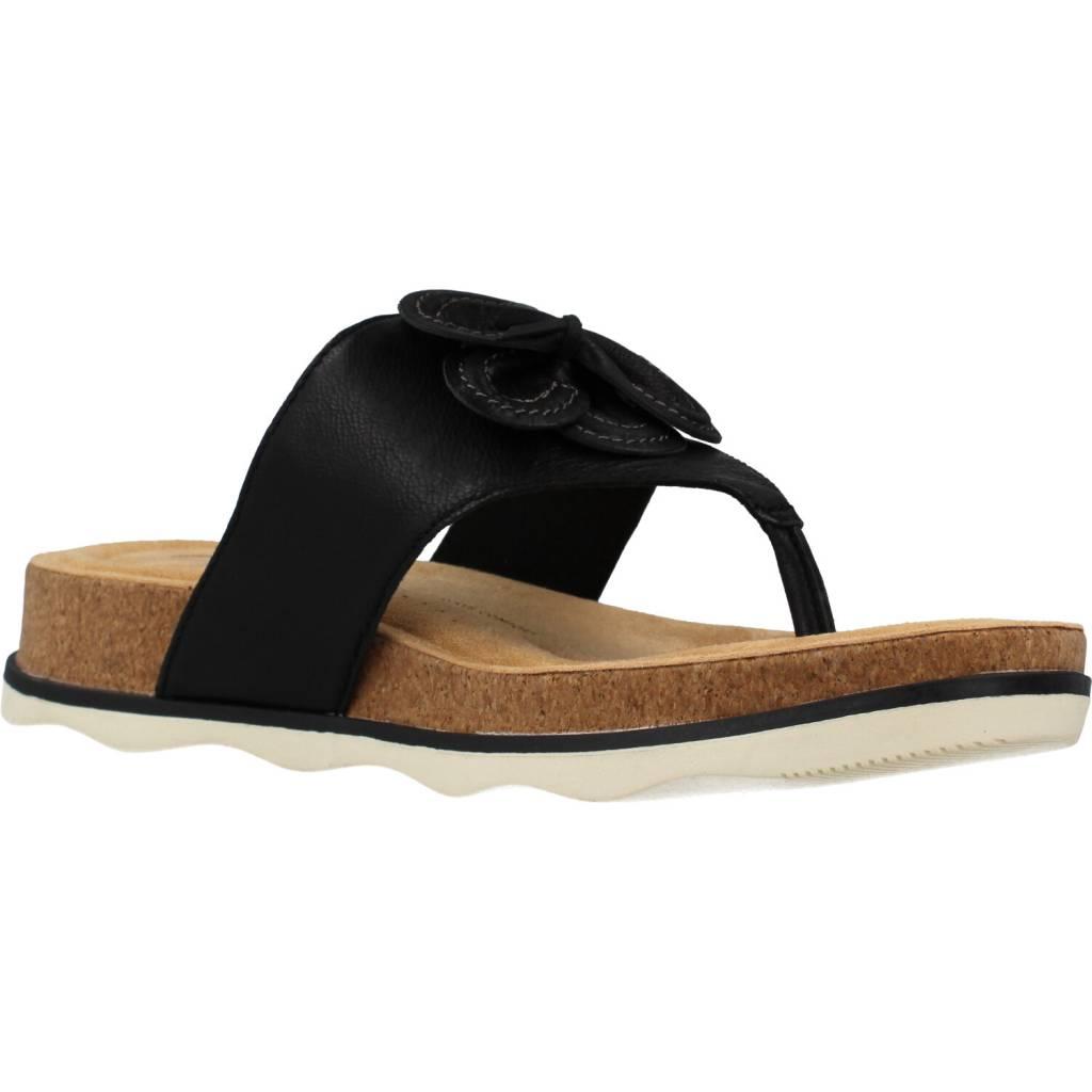 CLARKS BRYNN STYLE en color NEGRO (5)