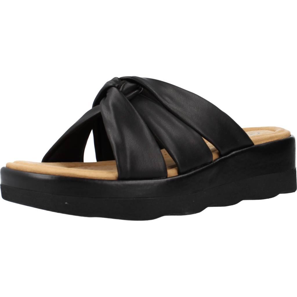 CLARKS CLARA CHARM en color NEGRO (1)