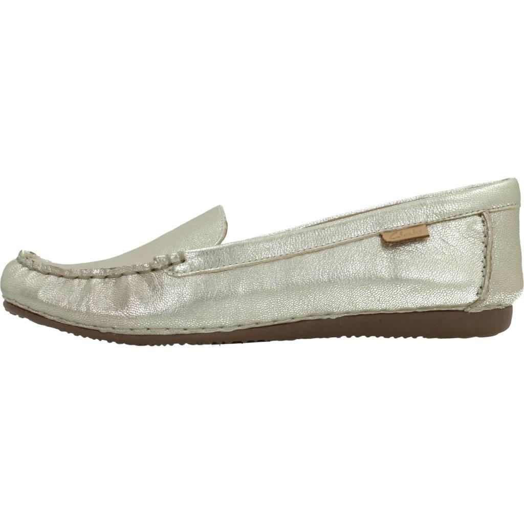 CLARKS FRECKLE WALK en color ORO (2)