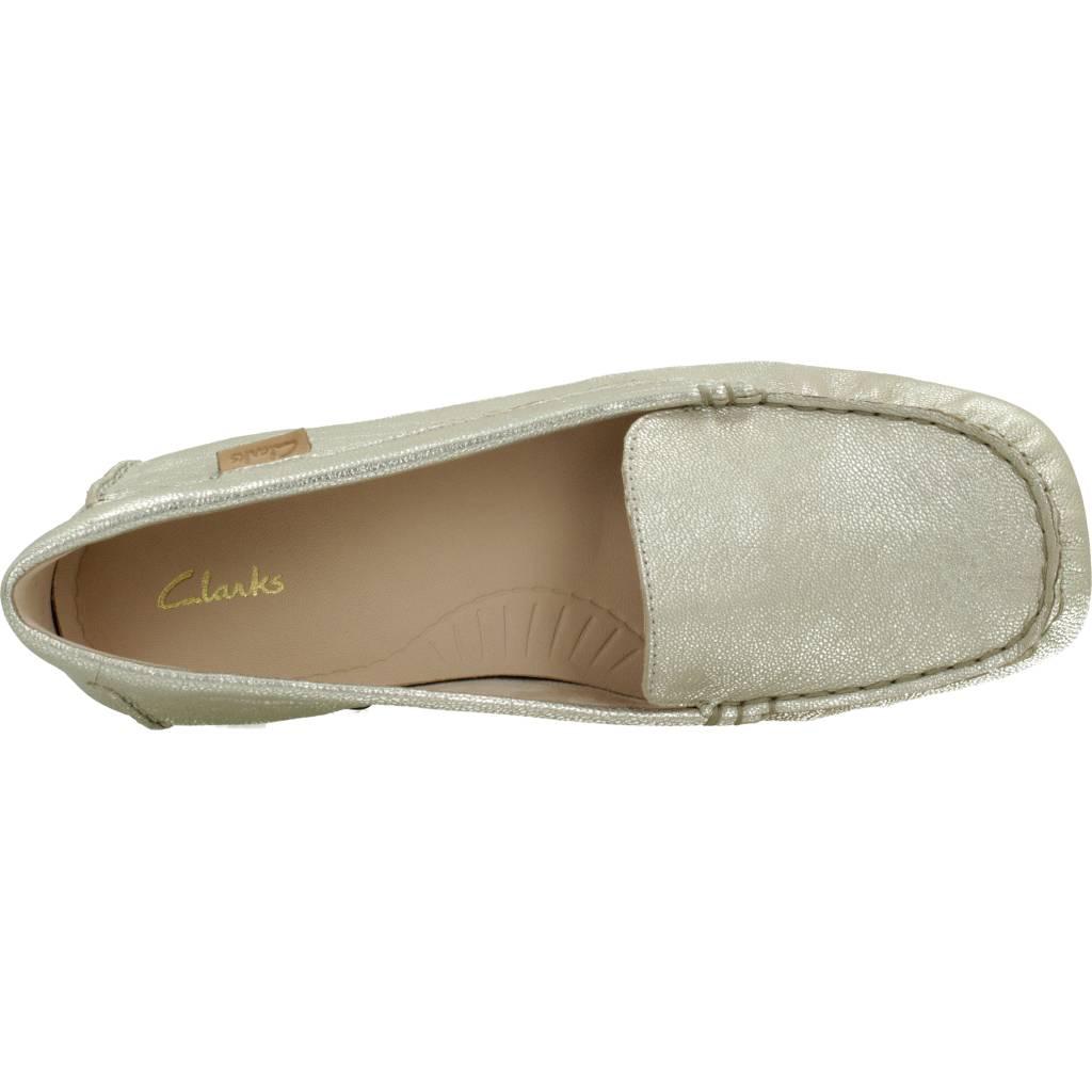 CLARKS FRECKLE WALK en color ORO (7)