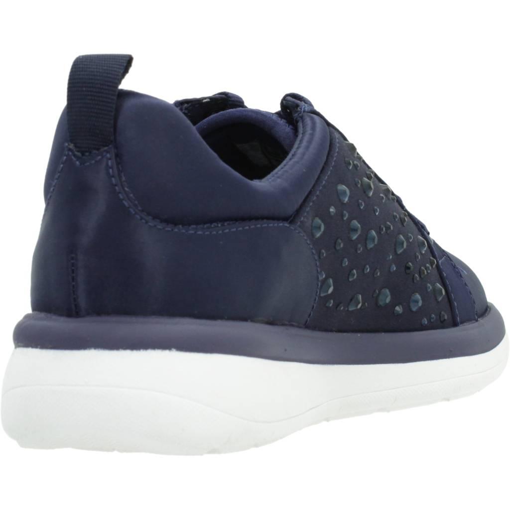 CLARKS EZERA AVE en color AZUL (3)