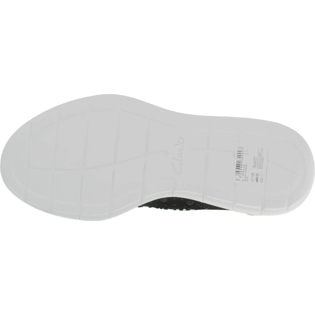 CLARKS EZERA AVE en color NEGRO (6)