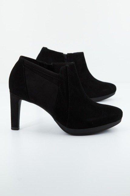 CLARKS AMBYR HOPE en color NEGRO (2)