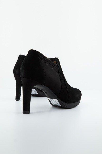 CLARKS AMBYR HOPE en color NEGRO (4)